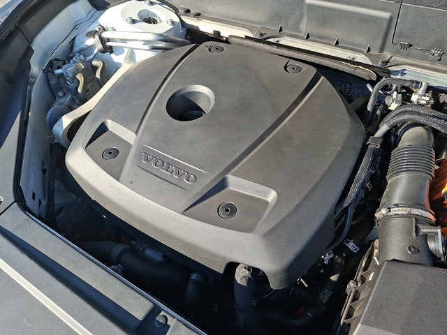 2023 Volvo XC90 Recharge Plug-In Hybrid Ultimate Dark Theme