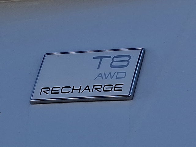 2023 Volvo XC90 Recharge Plug-In Hybrid Ultimate Dark Theme