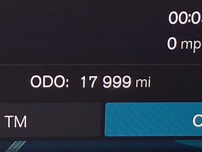2024 Volvo XC60 Recharge Plug-In Hybrid Ultimate Dark Theme
