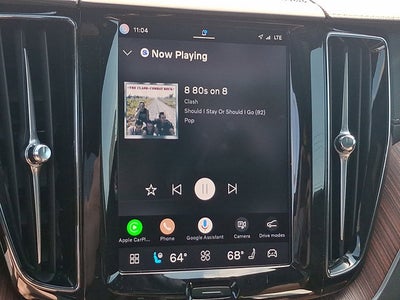 2024 Volvo XC60 Recharge Plug-In Hybrid Ultimate Dark Theme