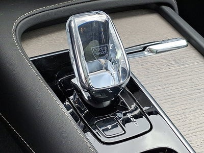 2025 Volvo XC90 Plug-In Hybrid Ultra