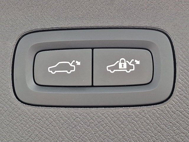 2025 Volvo XC90 Plug-In Hybrid Ultra