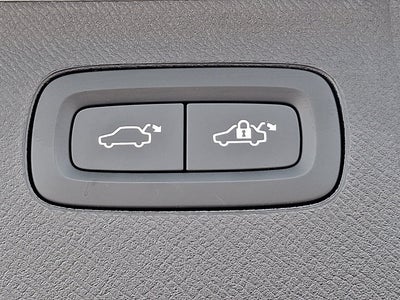 2025 Volvo XC90 Plug-In Hybrid Ultra