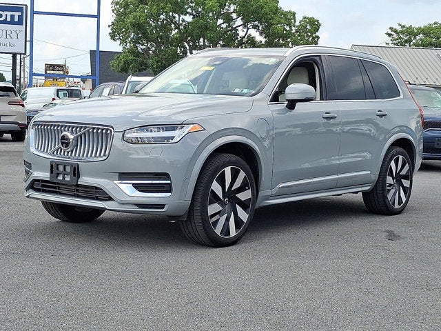 2025 Volvo XC90 Plug-In Hybrid Ultra