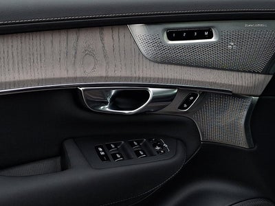 2025 Volvo XC90 Plug-In Hybrid Ultra