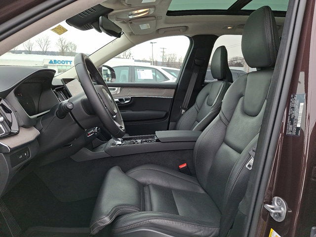 2025 Volvo XC90 Plug-In Hybrid Ultra