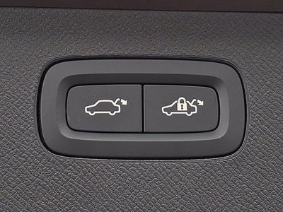 2025 Volvo XC90 Plug-In Hybrid Ultra