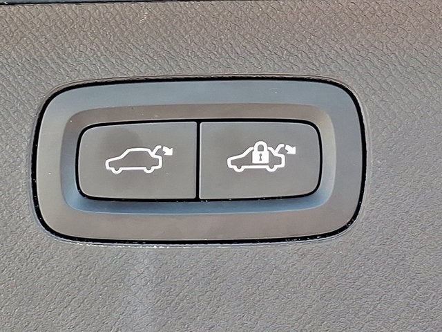2024 Volvo XC90 Recharge Plug-In Hybrid Ultimate