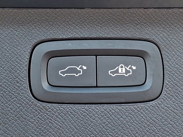 2024 Volvo XC90 Recharge Plug-In Hybrid Ultimate