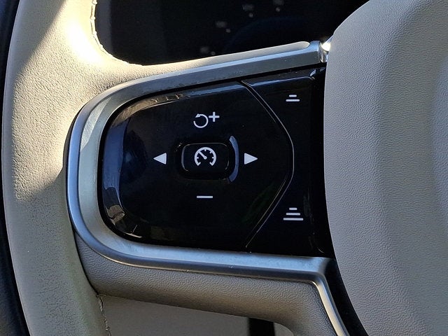 2025 Volvo XC90 Plug-In Hybrid Ultra