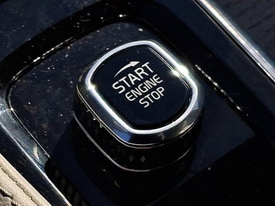 2025 Volvo XC90 Plug-In Hybrid Ultra