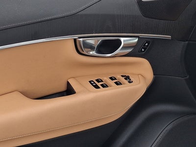 2025 Volvo XC90 Plug-In Hybrid Ultra