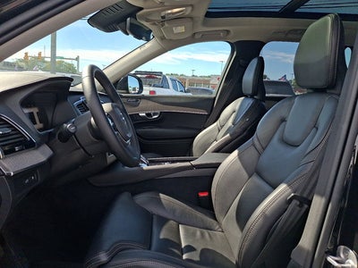 2025 Volvo XC90 Plug-In Hybrid Ultra