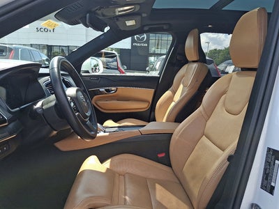 2025 Volvo XC90 Plug-In Hybrid Ultra