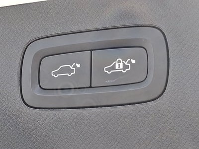2025 Volvo XC90 Plug-In Hybrid Ultra