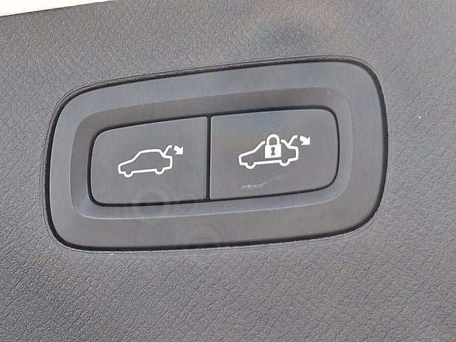 2025 Volvo XC90 Plug-In Hybrid Ultra