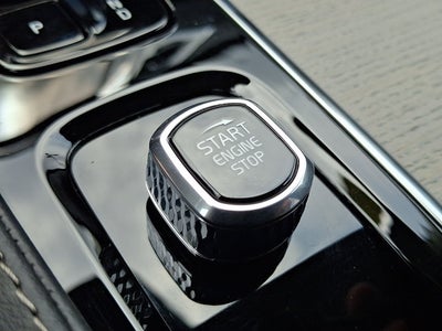 2025 Volvo XC90 Plug-In Hybrid Ultra