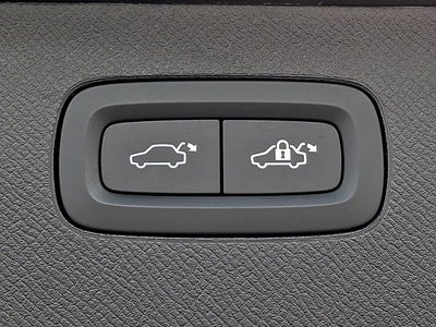2025 Volvo XC90 Plug-In Hybrid Ultra
