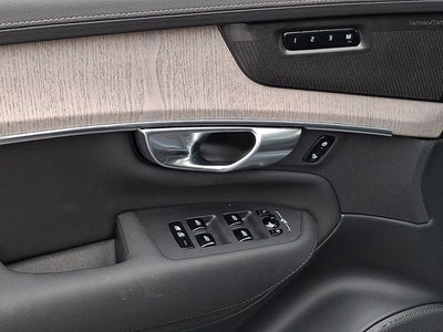 2025 Volvo XC90 Plug-In Hybrid Ultra