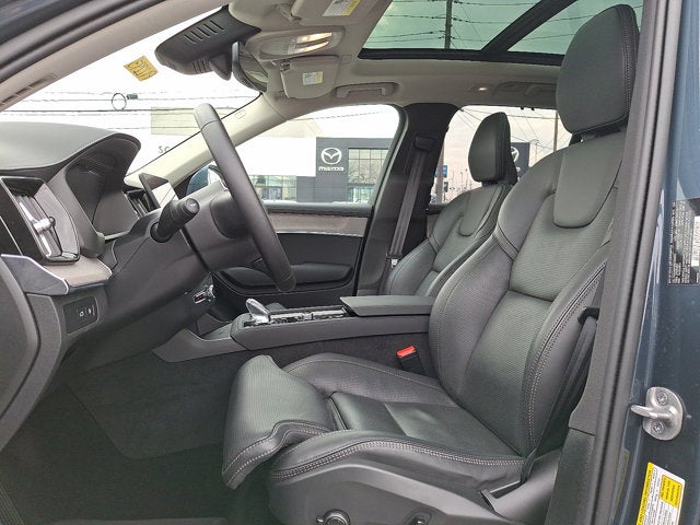 2025 Volvo XC90 Plug-In Hybrid Ultra