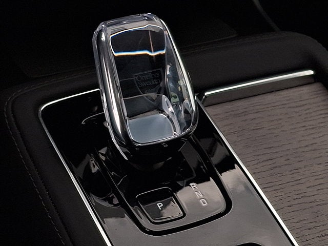 2025 Volvo XC90 Plug-In Hybrid Ultra