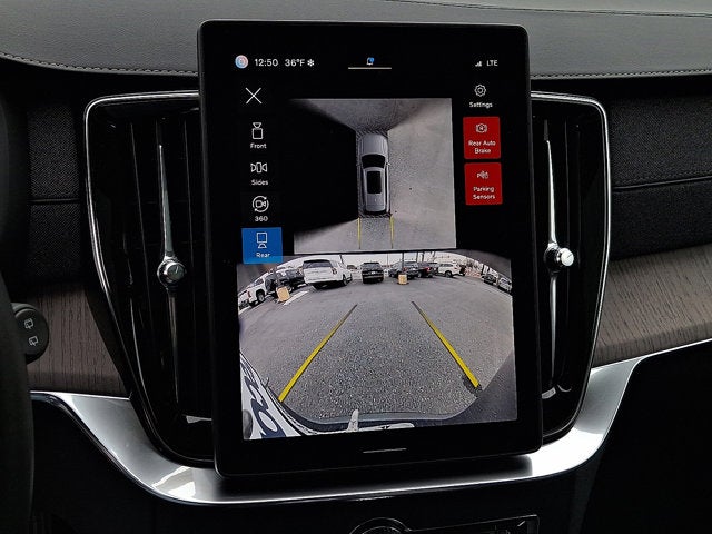 2025 Volvo XC90 Plug-In Hybrid Ultra