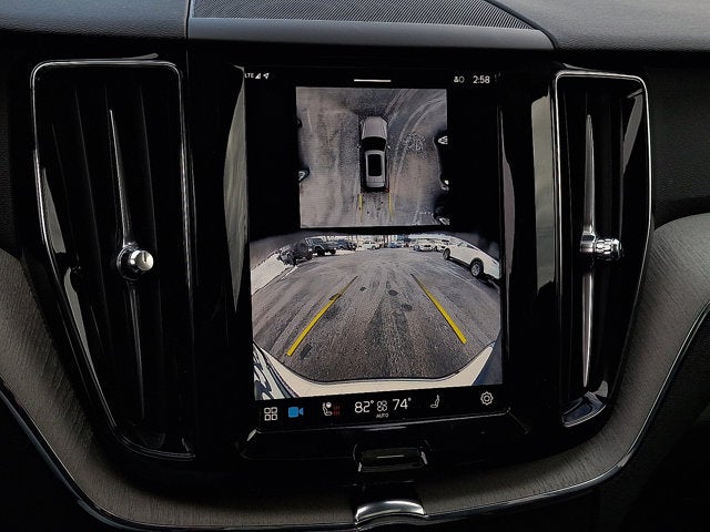 2025 Volvo XC60 Plug-In Hybrid Plus