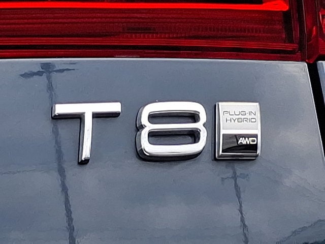 2025 Volvo XC60 Plug-In Hybrid Plus