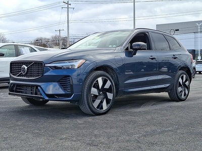 2025 Volvo XC60 Plug-In Hybrid Plus