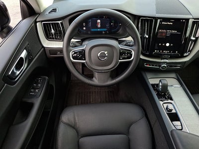 2025 Volvo XC60 Plug-In Hybrid Plus