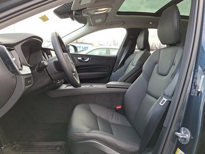 2025 Volvo XC60 Plug-In Hybrid Plus