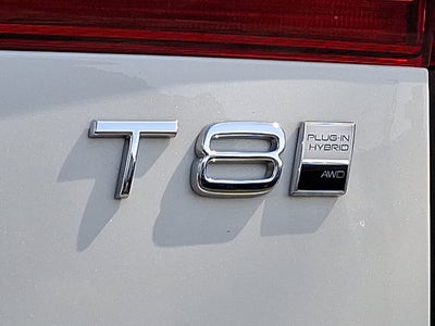 2025 Volvo XC60 Plug-In Hybrid Core