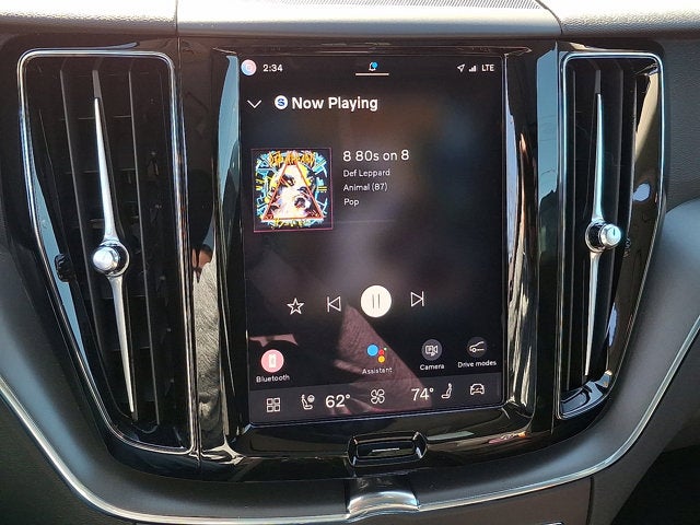 2025 Volvo XC60 Plug-In Hybrid Core