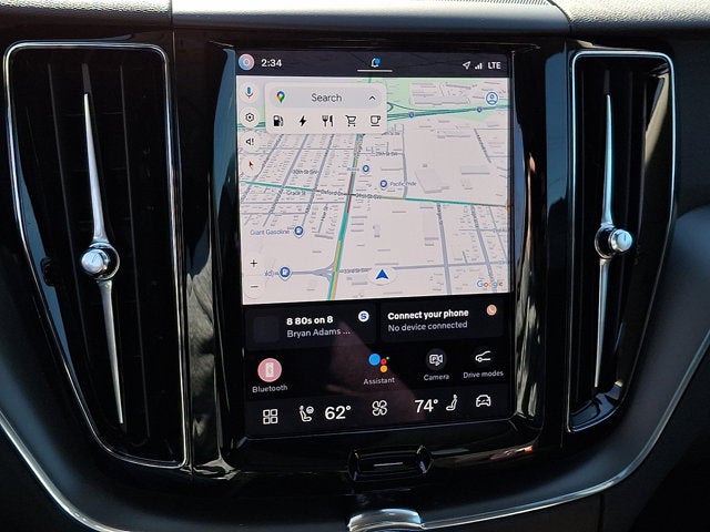 2025 Volvo XC60 Plug-In Hybrid Core