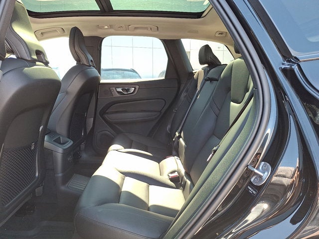 2025 Volvo XC60 Plug-In Hybrid Core