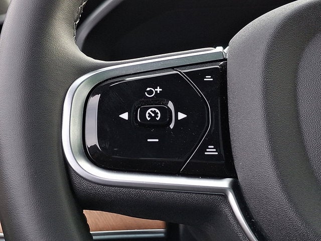 2024 Volvo XC90 Plus Bright Theme