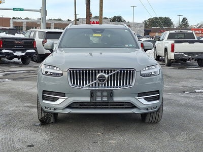 2024 Volvo XC90 Plus Bright Theme