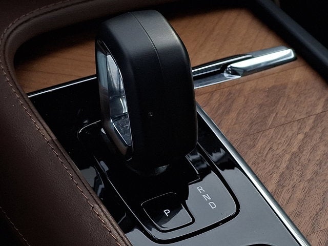 2024 Volvo XC90 Plus Bright Theme