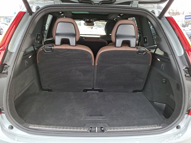 2024 Volvo XC90 Plus Bright Theme