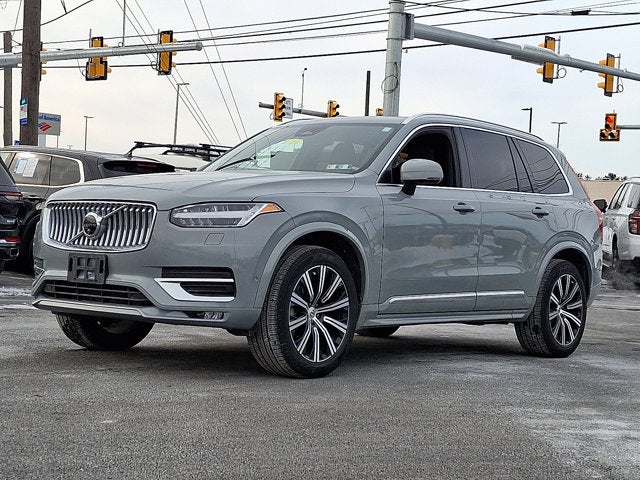 2024 Volvo XC90 Plus Bright Theme