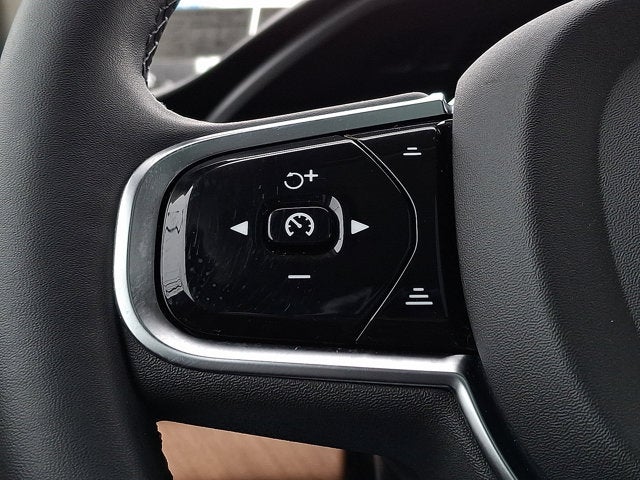 2024 Volvo XC90 Plus Bright Theme