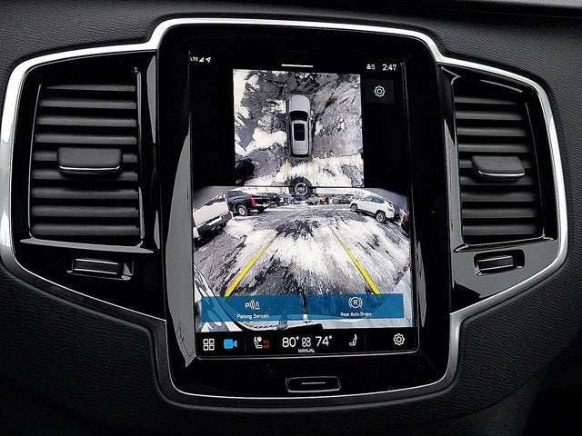 2024 Volvo XC90 Plus Bright Theme