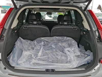 2024 Volvo XC90 Plus Bright Theme