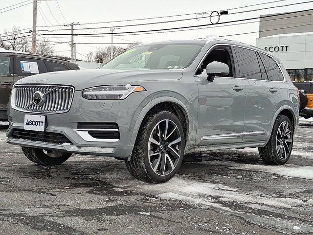 2024 Volvo XC90 Plus Bright Theme