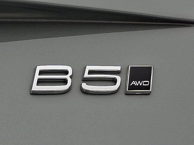 2024 Volvo XC90 Plus Bright Theme