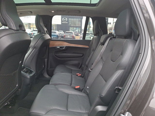 2024 Volvo XC90 Plus Bright Theme