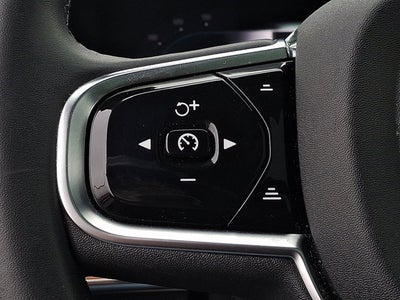 2024 Volvo XC90 Plus Bright Theme