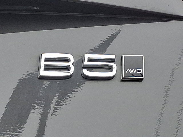 2024 Volvo XC90 Plus Bright Theme