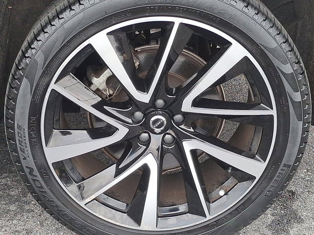 2024 Volvo XC90 Plus Bright Theme