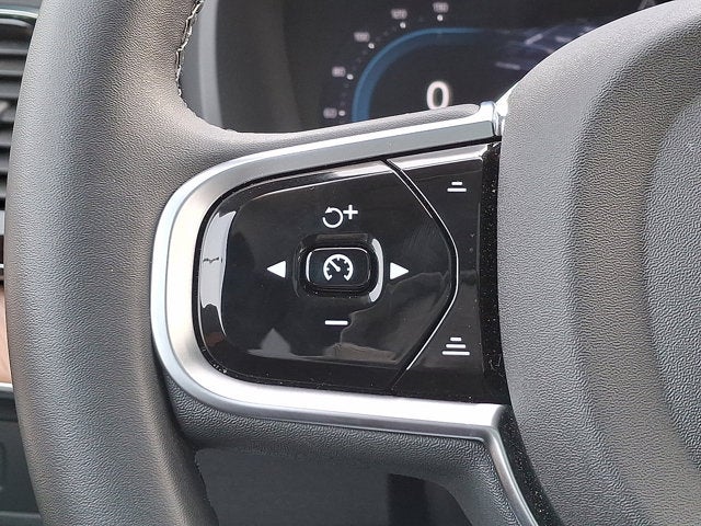 2024 Volvo XC90 Plus Bright Theme